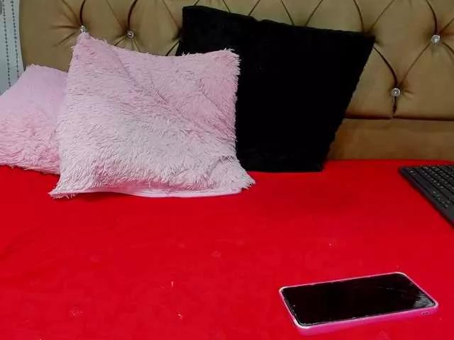 catalinalatin from BongaCams is Freechat