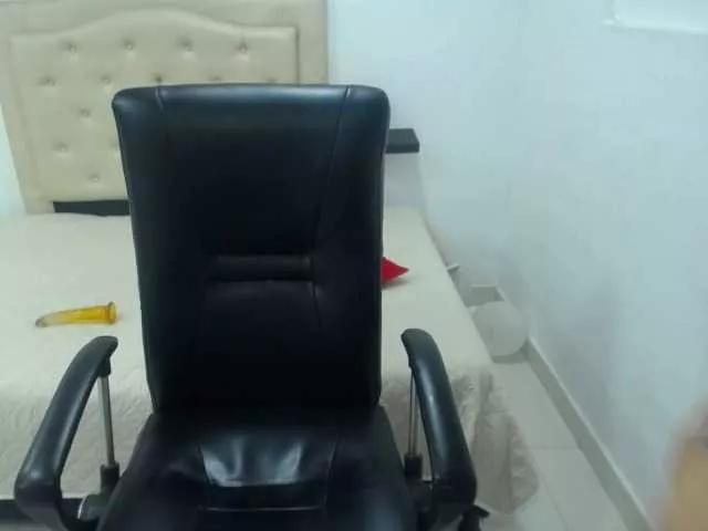 Photos of Charlotte-xoxo from BongaCams is Freechat