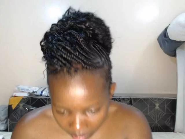 cheerycolla11 from BongaCams