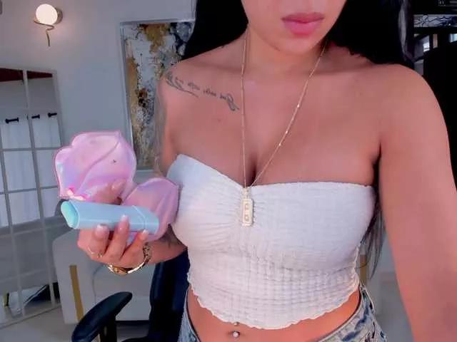 Photos of ChloeManson from BongaCams is Freechat