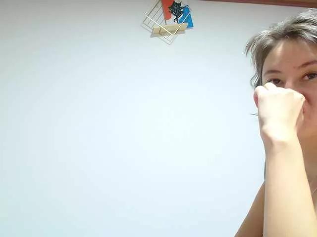 Photos of clhoeyviolett from BongaCams is Freechat