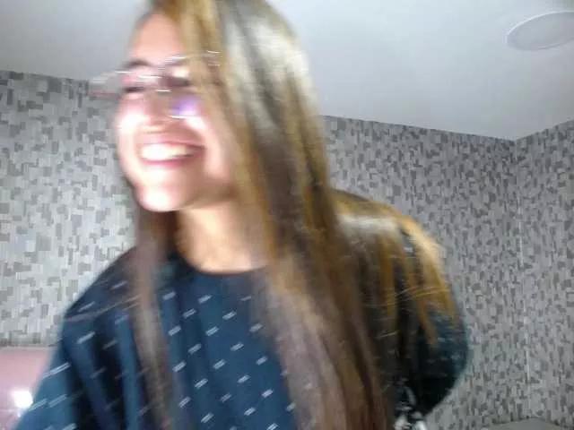 CrisstalPink webcams show profile image 