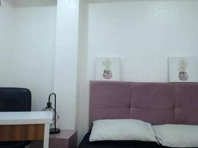 CrysttalMoon from BongaCams is Freechat