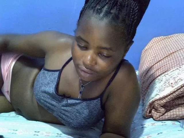 curvy-corazon from BongaCams is Freechat