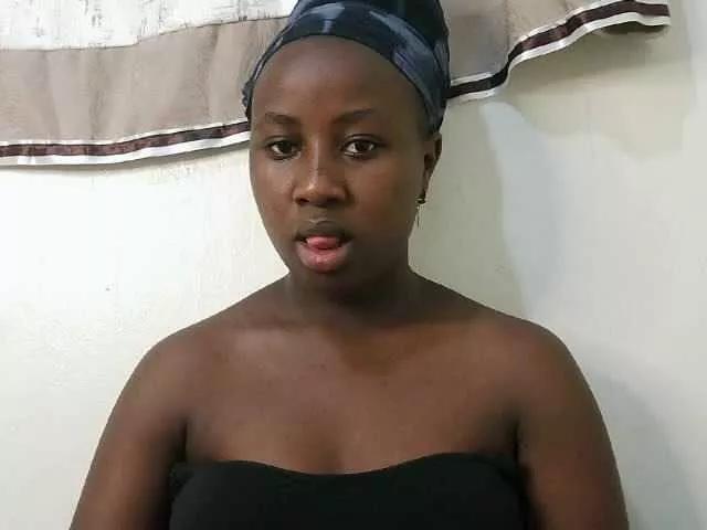 Cuteeann from BongaCams is Freechat