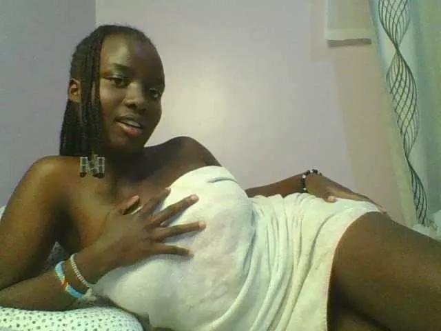 Cutiechoco from BongaCams