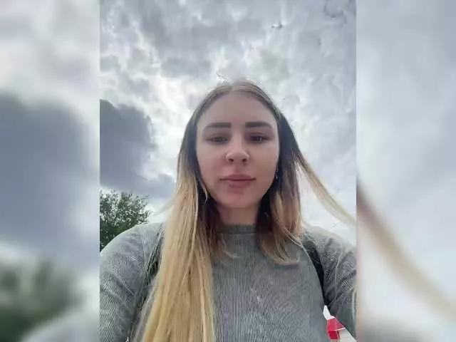 daddySgirl9 from BongaCams