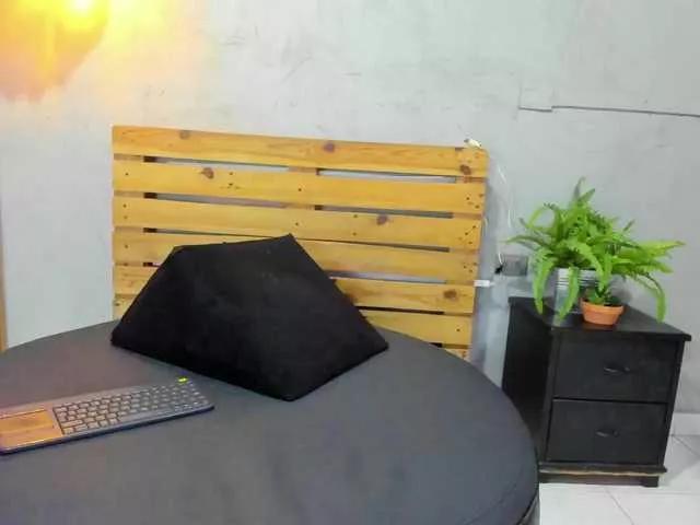 daiisy-kiss from BongaCams is Freechat