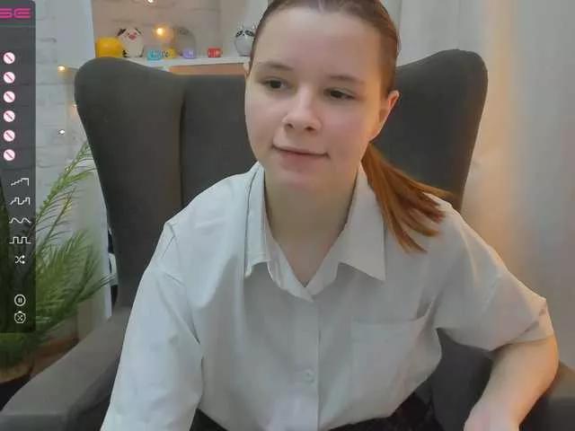 Discover our girls online shows and discover the company of countless livestreamers, with stunning shapes, sex toys and more.