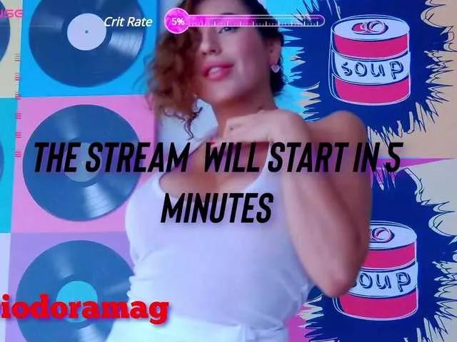 DiodoraDi from BongaCams
