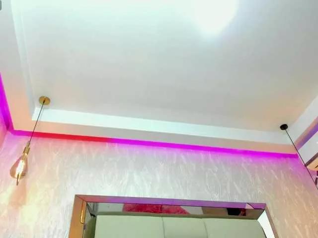 dixxiee from BongaCams