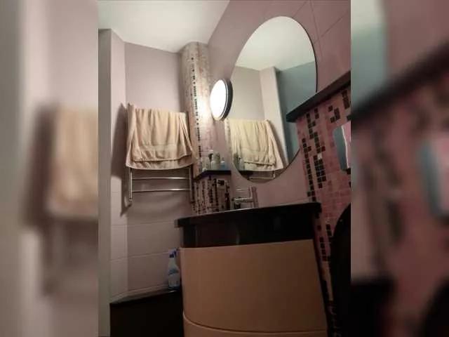 Dobbi-DoDo from BongaCams