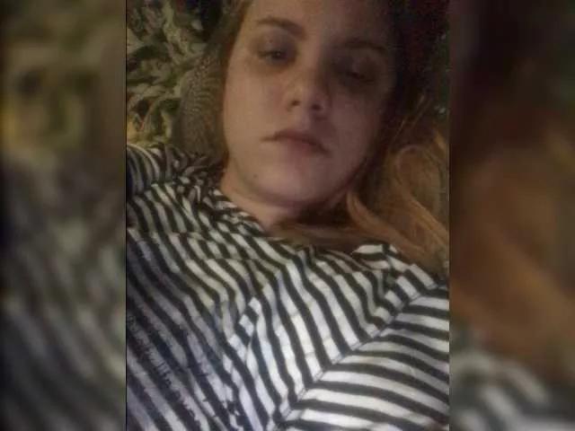 Dollye from BongaCams