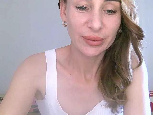 Eeelisss666 webcams show profile image 