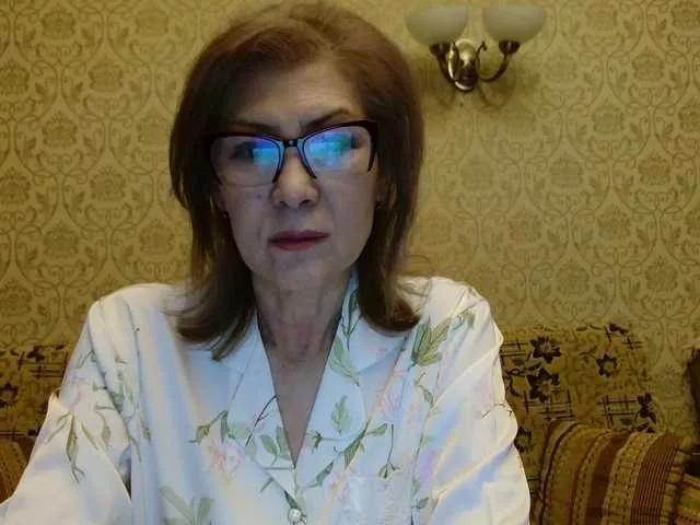 Elegant00Lady from BongaCams