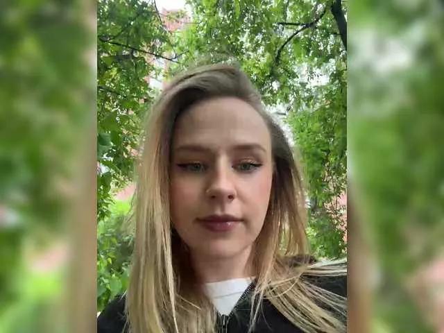 elegantbabe from BongaCams
