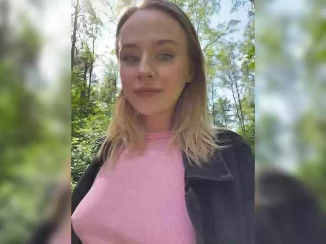 elegantbabe from BongaCams