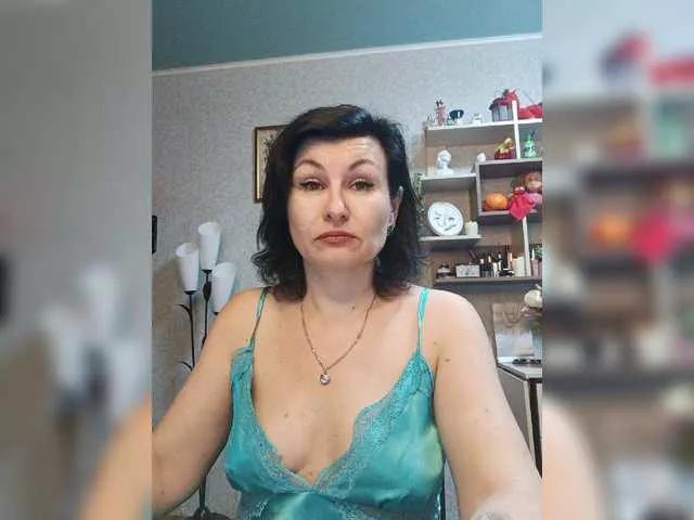 ElenaDroseraa from BongaCams