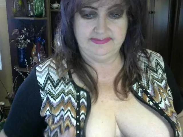 ElenaZed from BongaCams
