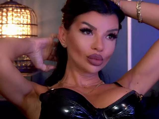 EleniaDevons from BongaCams