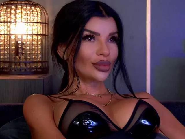 EleniaDevons from BongaCams
