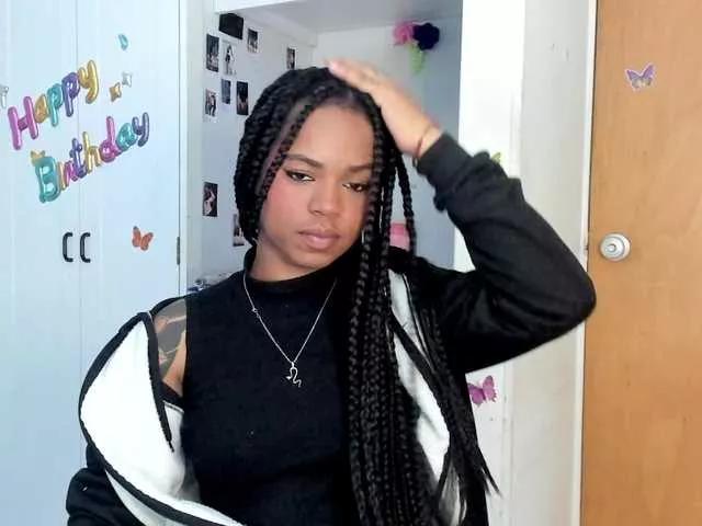 Eleonnor from BongaCams
