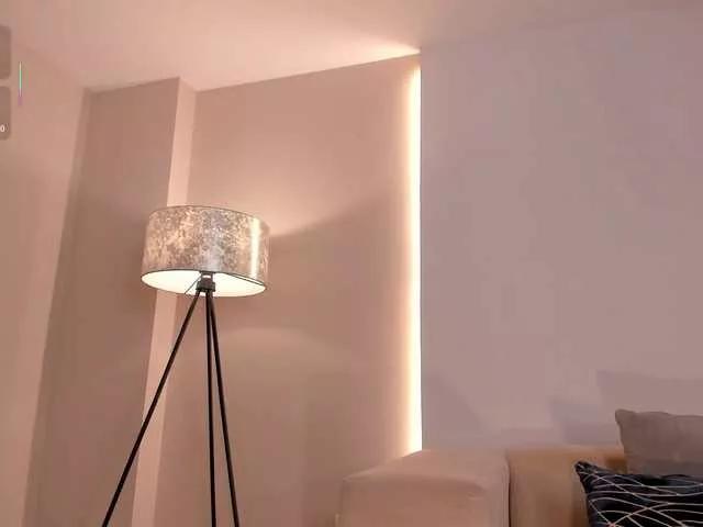 EllaClark from BongaCams