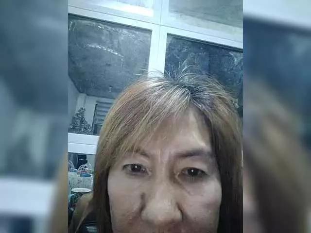 EllaStar from BongaCams