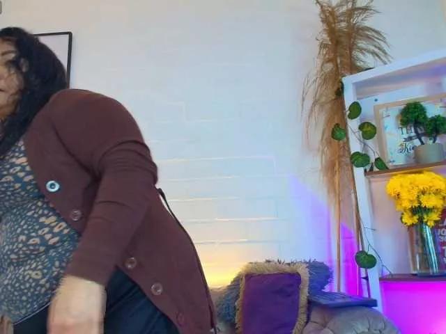EllenaBoobs from BongaCams