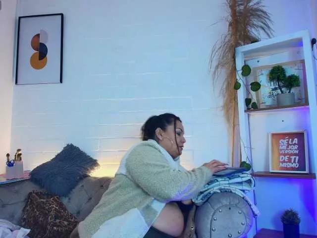 EllenaBoobs from BongaCams