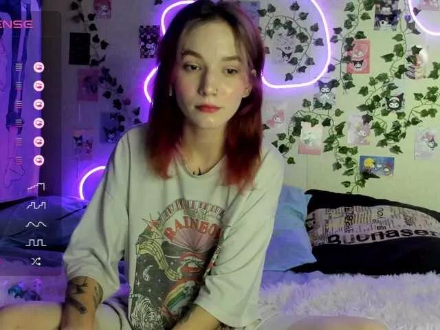 Elven1kiss from BongaCams