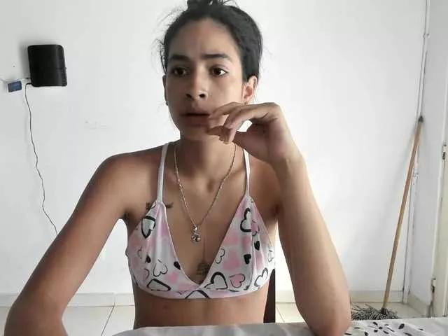 emilydauz from BongaCams is Freechat
