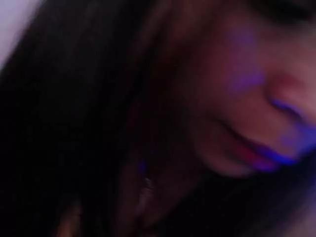 Emma-Cohen from BongaCams