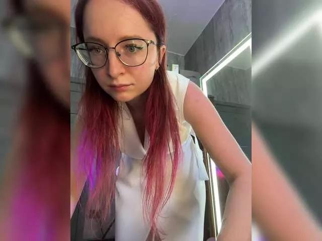 emma4you from BongaCams