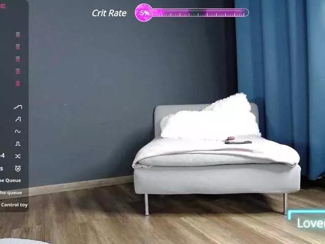 Discover our girls online shows and discover the company of countless livestreamers, with stunning shapes, sex toys and more.