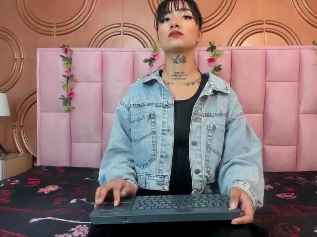 emmily-keller from BongaCams