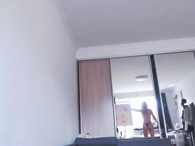 EmmylieMorris from BongaCams