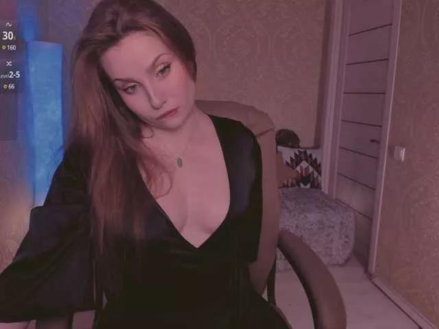 Esmeerrr from BongaCams