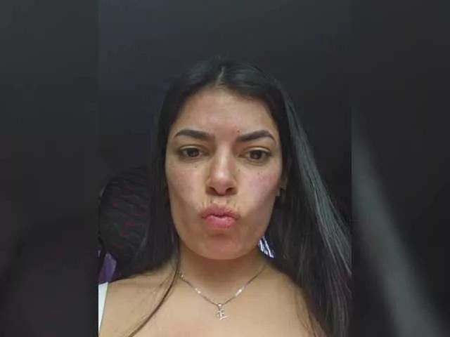 Photos of Estefanii-R from BongaCams is Freechat