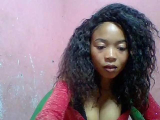 Estelahh from BongaCams