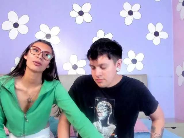 Ethan-N-Abby webcams show profile image 