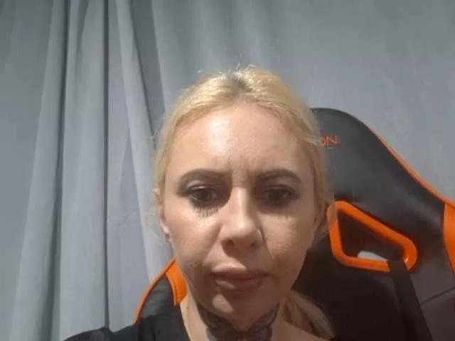 Evachatte from BongaCams is Freechat