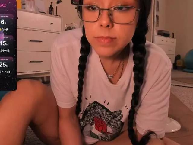 EveeLuna from BongaCams
