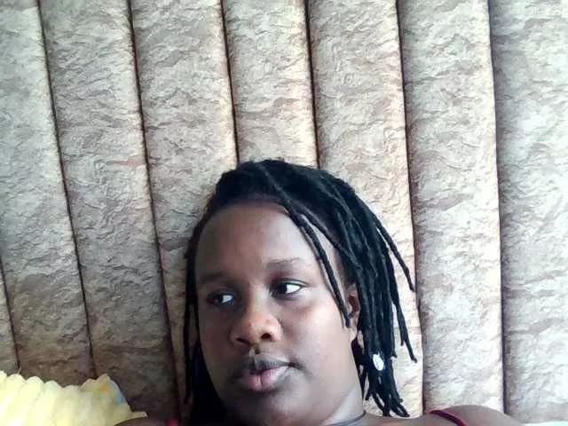 Fine-ass-bitch from BongaCams is Freechat