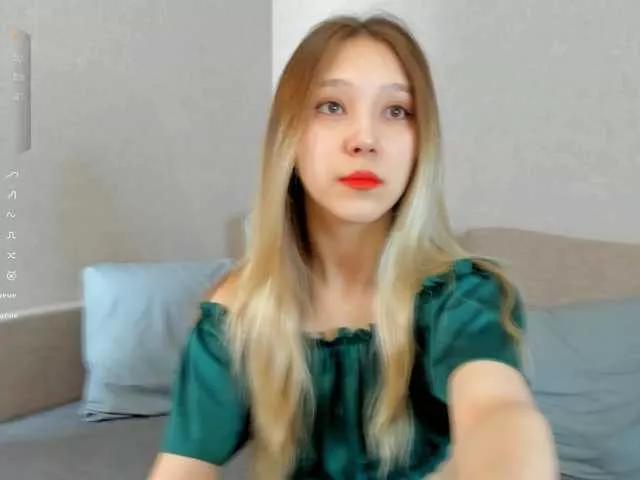 FloraMoonlight from BongaCams is Freechat
