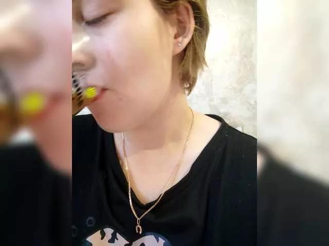 FoxyLoVe25 from BongaCams is Freechat