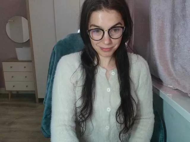 GillKelly from BongaCams