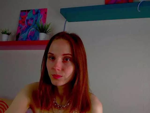 Discover our girls online shows and discover the company of countless livestreamers, with stunning shapes, sex toys and more.