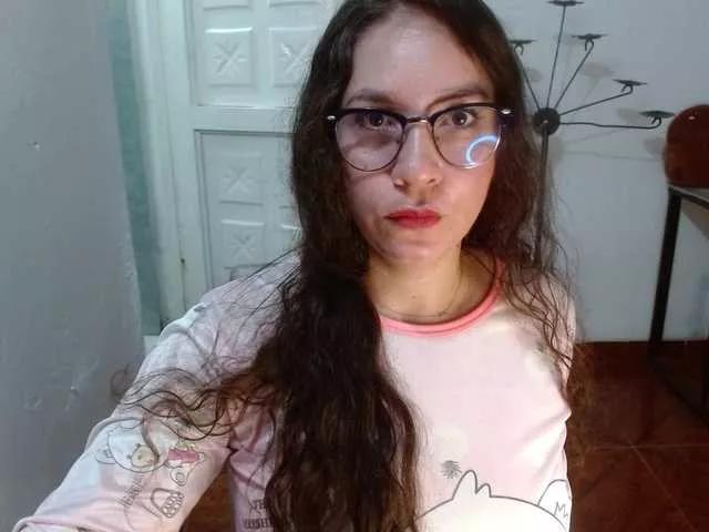 goddess-nahy from BongaCams