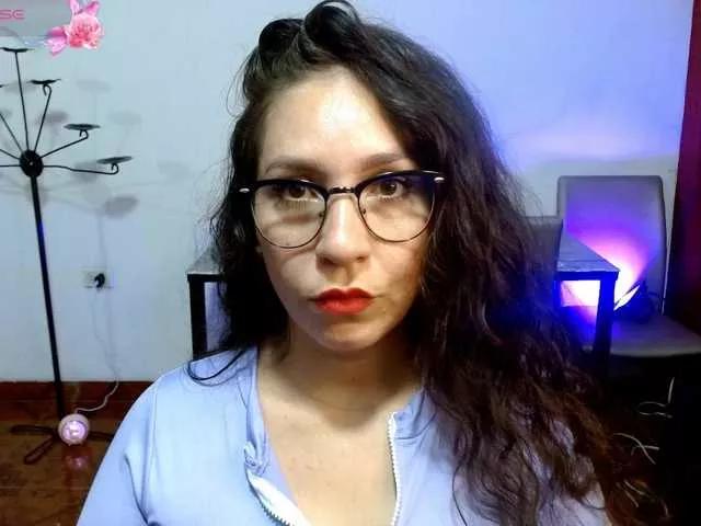 goddess-nahy from BongaCams